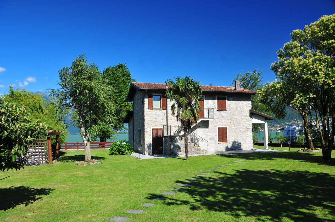 ferienwohnungen zimmer am Comer see